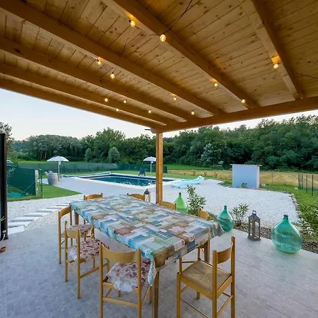 Casolare Con Piscina Wi-fi, Netflix E Biliardo