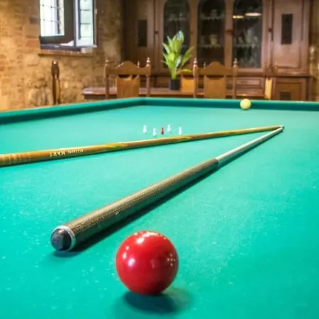 Casolare Con Piscina Wi-fi, Netflix E Biliardo Hotel